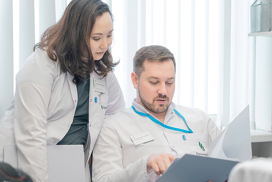 Познакомимся 🧑🏻⚕️